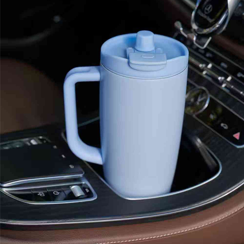 Car Tea Cup Brings Everyday Drinkware Into The Vehicle